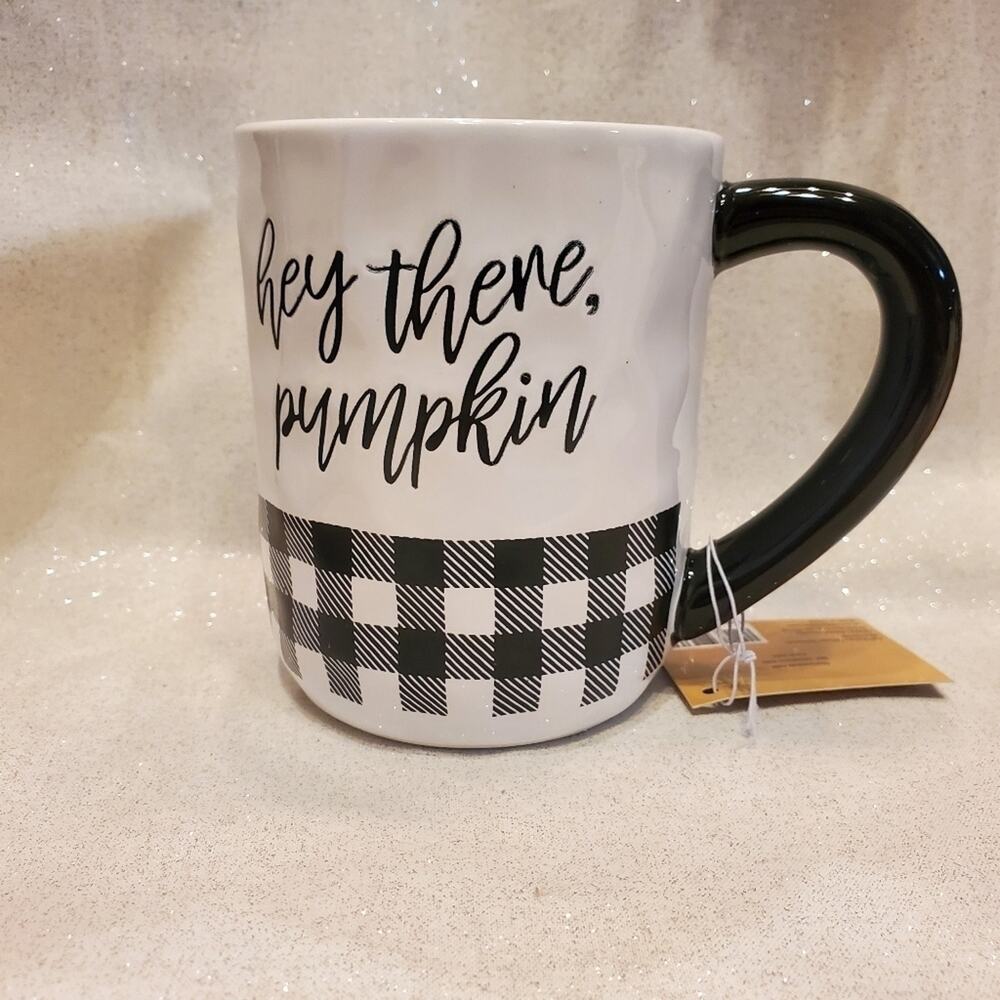 *NEW* 14oz Hey There Pumpkin /  Mug black and white buffalo Plaid